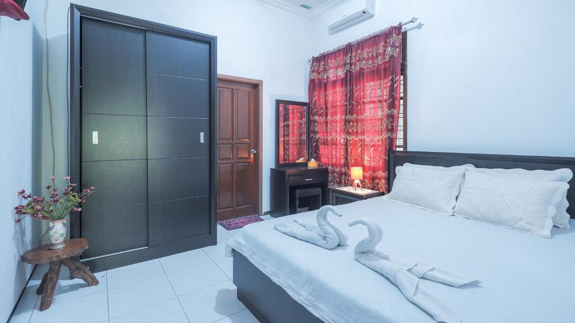 Villa Malang Puncak Buring Exterior photo